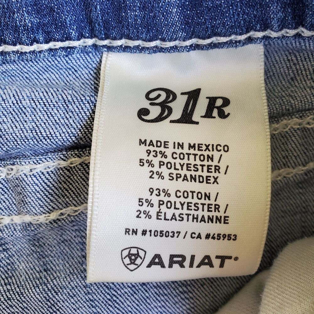 Ariat Boyfriend Distressed Shorts Size 31R - Picture 6 of 7